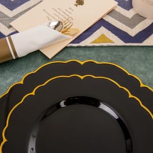 Morejoy 175PCS Black and Gold Plastic Plates, Black Plastic Dinnerware Set - Image 6