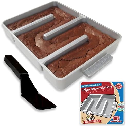 Baker's Edge Original Nonstick All Edges Brownie Baking Pan - 9" x12” by BakersEdge