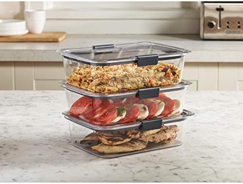 Rubbermaid Brilliance Food Storage Container, Large, 9.6 Cup, Clear, 3 Pack - Image 3