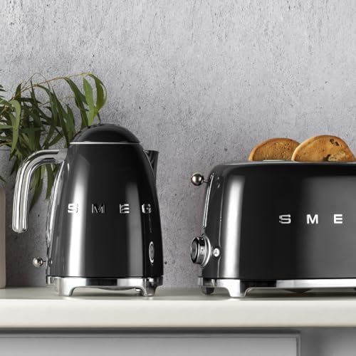 SMEG 50's Retro Style Electric Water Kettle with Automatic Shutoff, Removable Base, and Water Indicator, KLF03BLUS, Black - Image 4