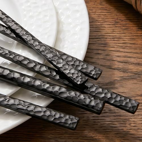 20 Piece Black Silverware Set,18/10 Stainless Steel Hammered Flatware for 4 - Image 4